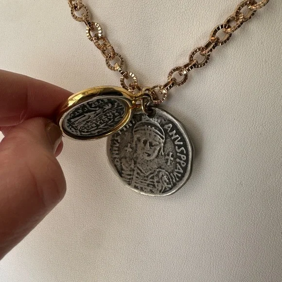 Vintage 1980s Gold Plated Statement Chain Necklace with Coin Pendant - Picture 2 of 11